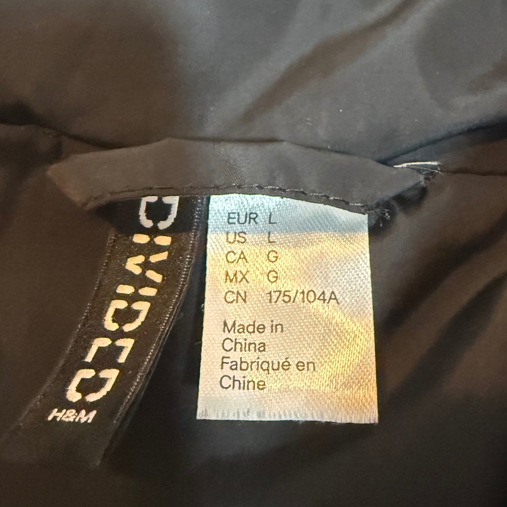 H&M cropped puffer jacket - Picture 3 of 3